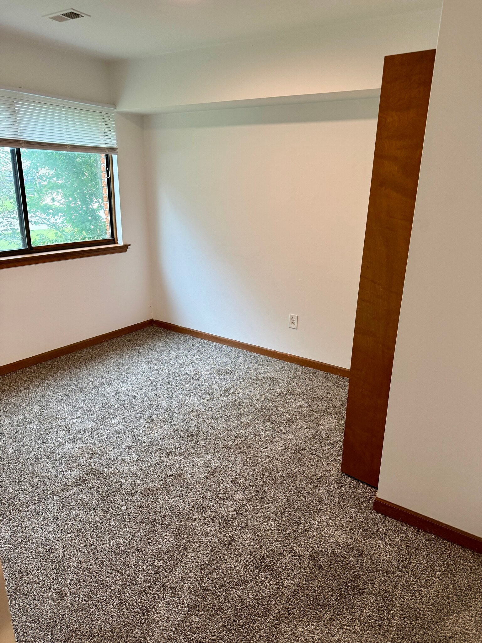 Bedroom - 1155 Maple St