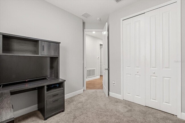 Building Photo - 1020 River Otter Wy
