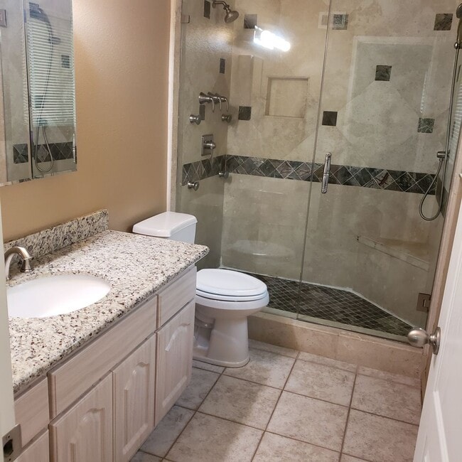 Building Photo - 5939 Petite Ct