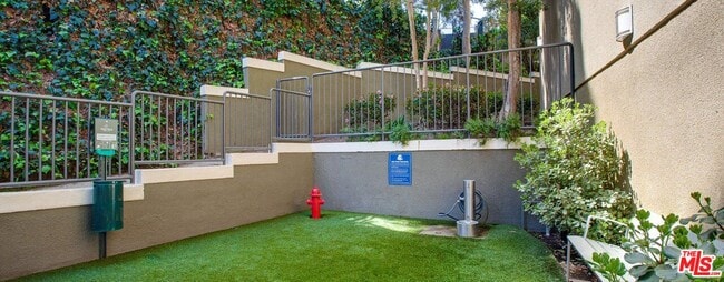 Building Photo - 1401 Ambassador St