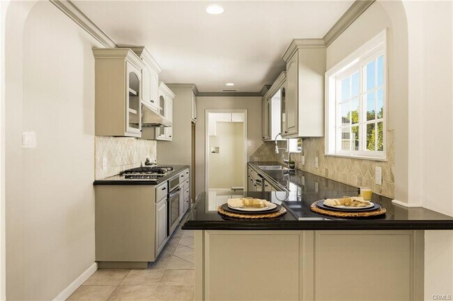 Building Photo - 7218 Enfield Ave