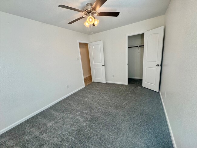 Building Photo - 26680 Pools Creek Dr