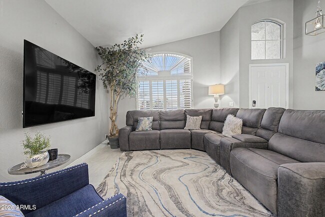 Building Photo - 9026 W Escuda Dr