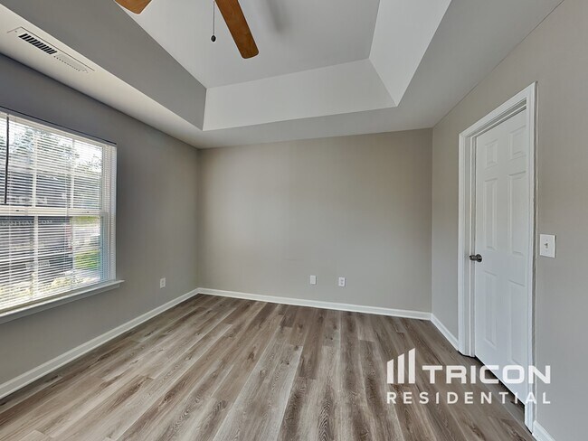 Building Photo - 1012 Valley Ridge Rd