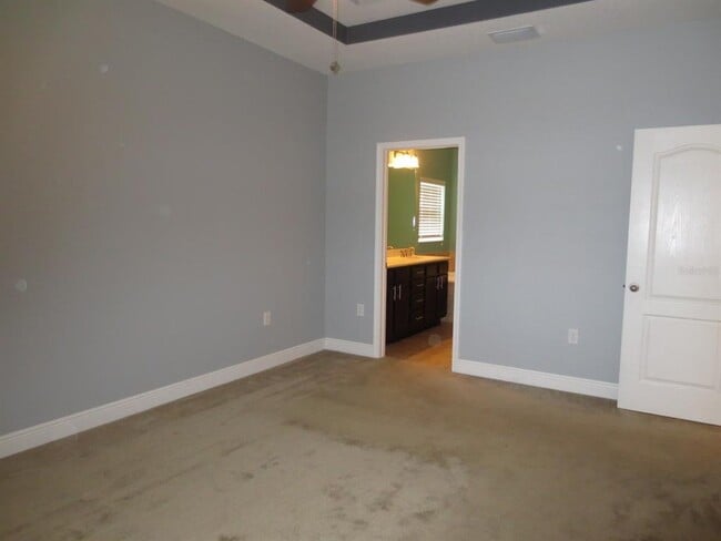 Building Photo - 7402 S Fitzgerald St