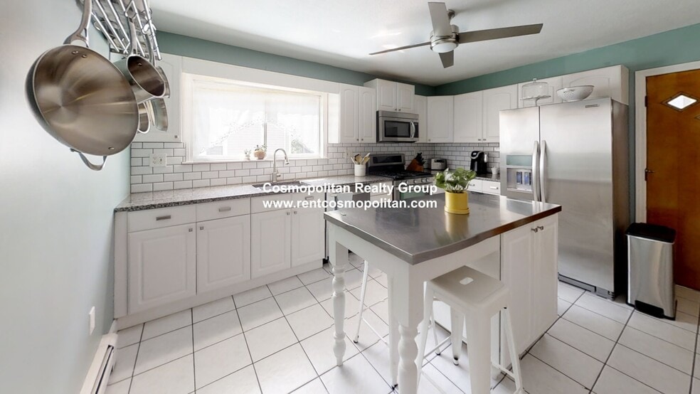 Building Photo - 111 1st St