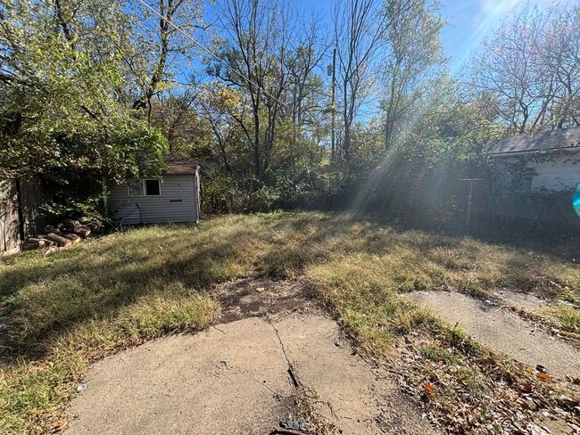 Building Photo - Charming 3 bed 1 bath house!