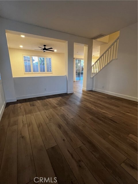 Building Photo - 12 Campamento