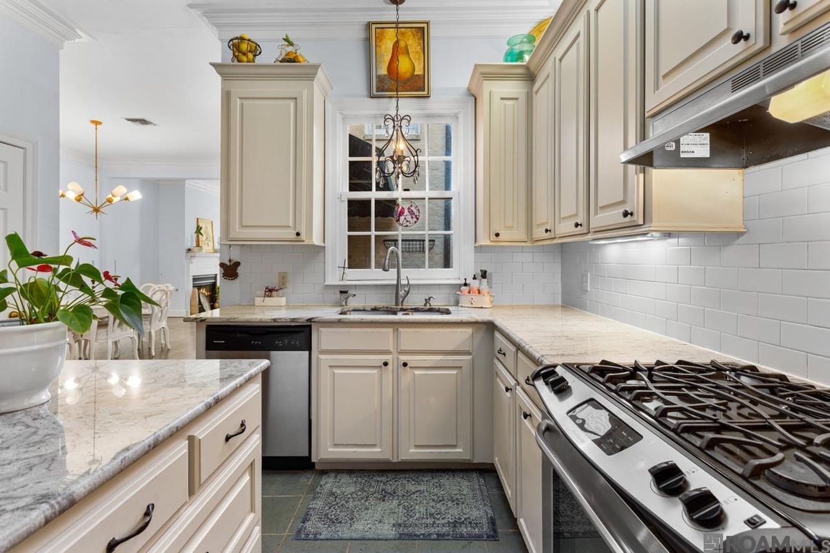 Building Photo - 7962 Wrenwood Blvd