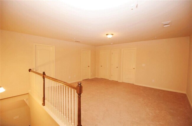 Building Photo - 2293 Spicy Pine Dr