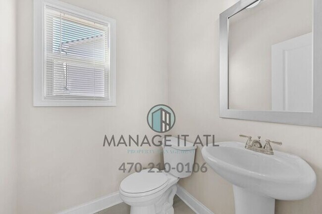 Building Photo - Charming 4-Bedroom Home in Tranquil Gaines...