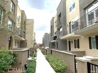 Building Photo - 479 Marc Pl