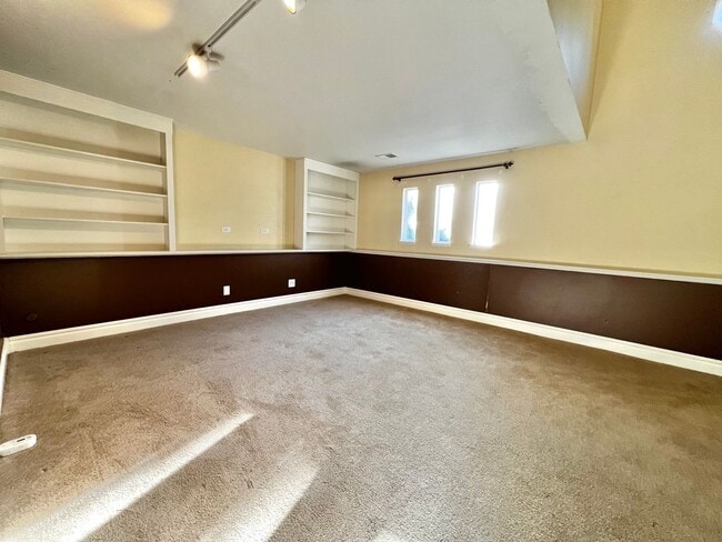 Building Photo - Charming 4 bed, 2 bath Home in North Fort ...