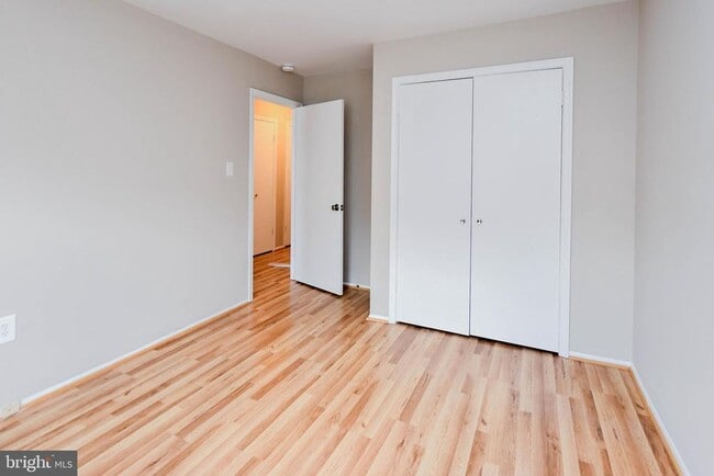 Building Photo - 15043 Cherrywood Dr