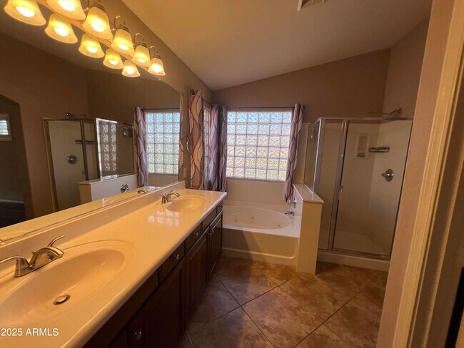 Building Photo - 35282 N Shorthorn Trail
