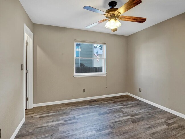 Building Photo - Beautiful ranch-style home!