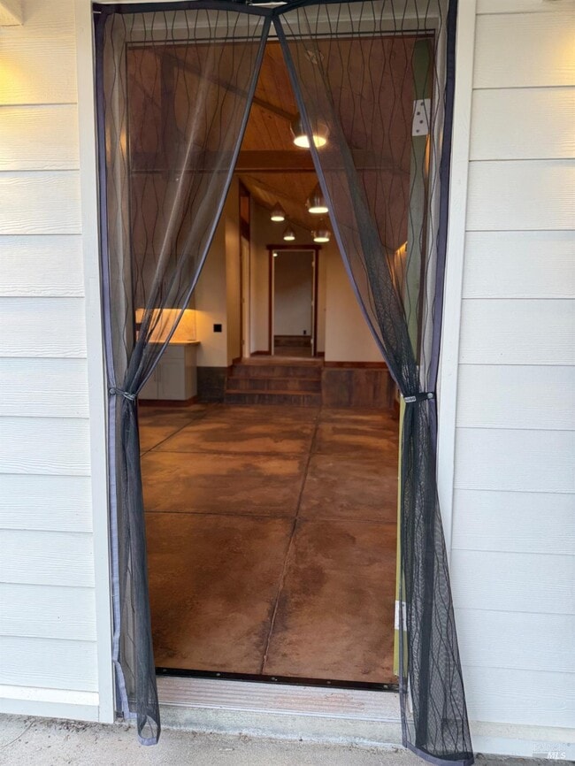 Building Photo - 39143 S Hwy 1