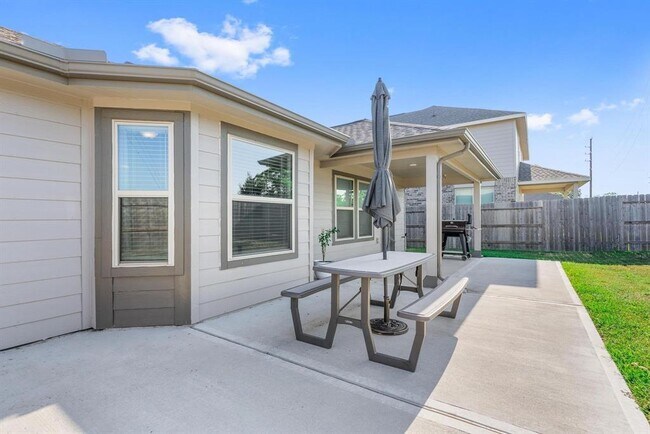 Building Photo - 4811 Sierra Ridge Dr