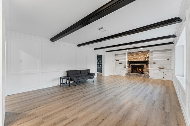 Building Photo - 15807 Crystal Brook Dr