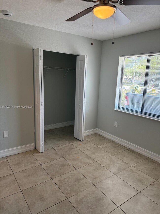 Building Photo - 26735 SW 139th Ave