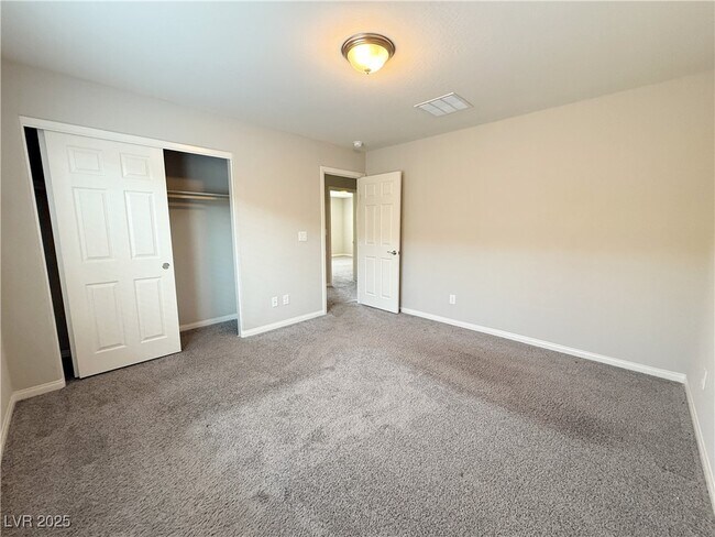 Building Photo - 7745 Wishbone Falls St