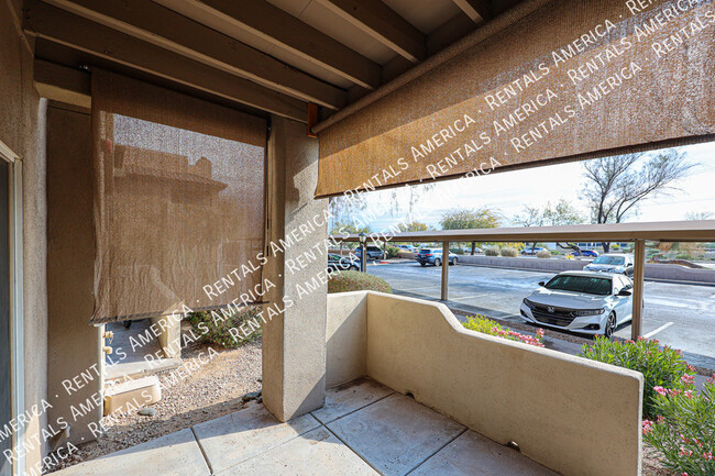 Building Photo - Beautiful Scottsdale Condo