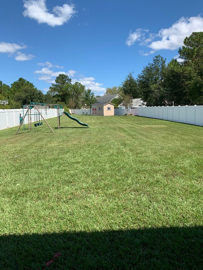 Building Photo - 2916 Piedmont Manor Dr