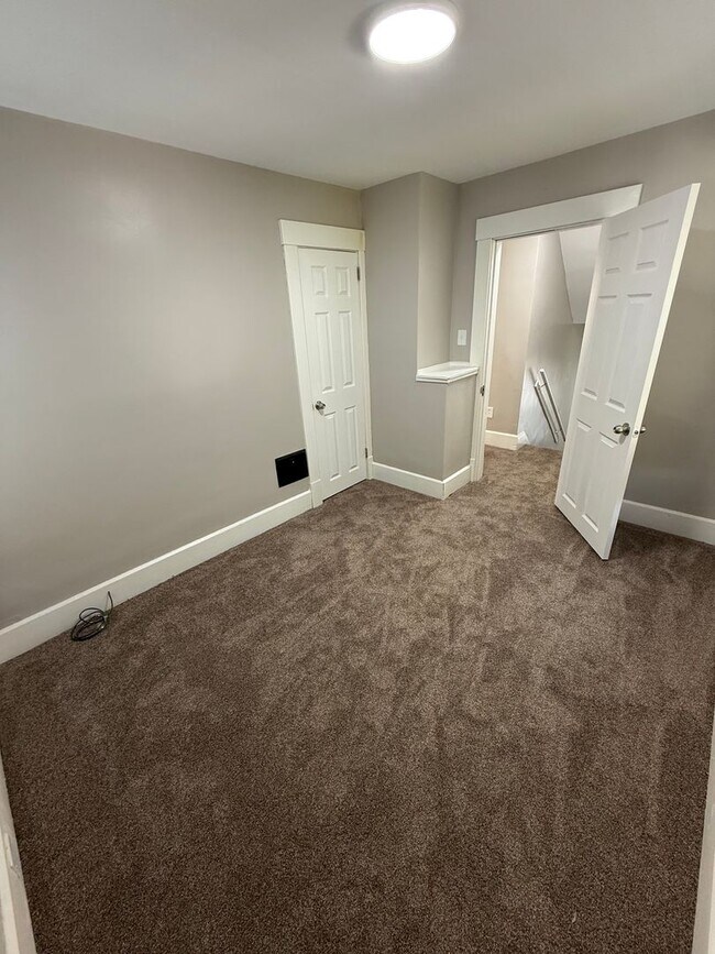 Building Photo - Completely remodeled 3 Bedroom 2 Story Homes for Rent