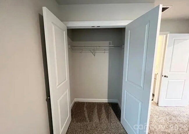 Building Photo - 826 Windage Wy