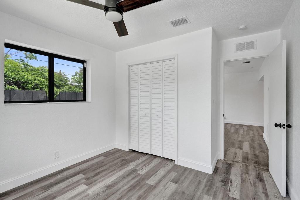 Building Photo - 1810 NW 9th St