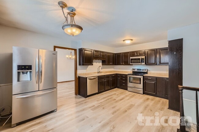 Building Photo - 19955 Chili Ave W