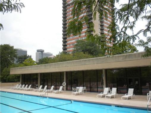 Building Photo - 2510 Grand Blvd