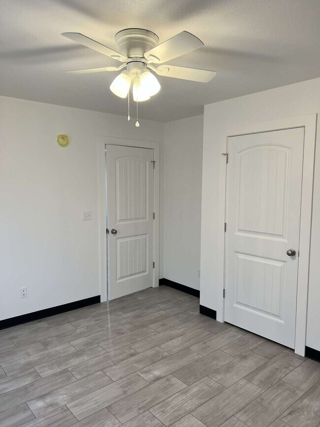 Building Photo - 1106 Chica Ln