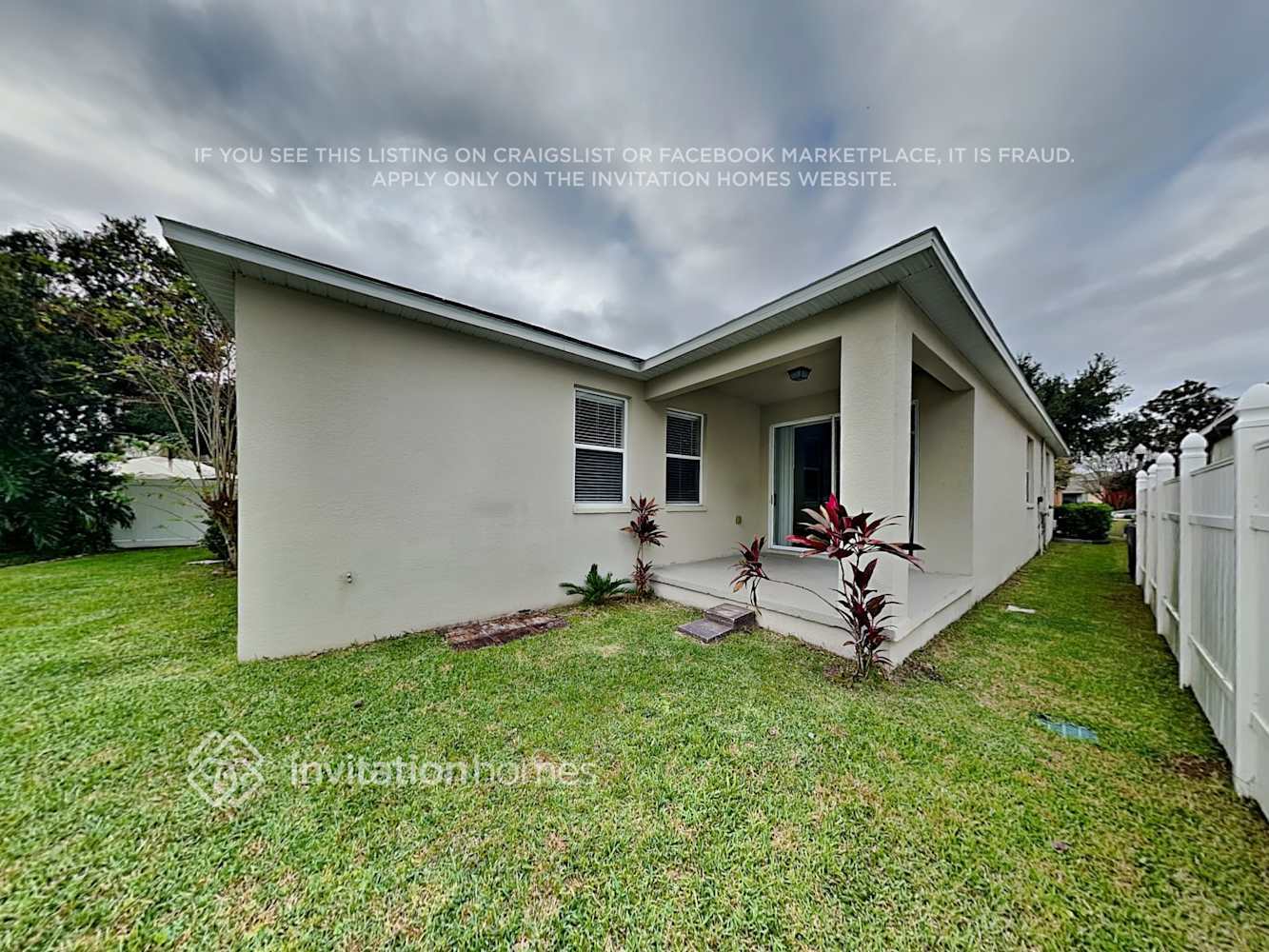 Building Photo - 10526 Eastpark Lake Dr