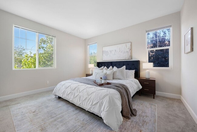 Building Photo - 5Bed/3Ba Home in Quiet Hayward Community w...