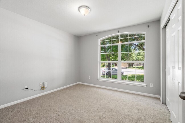 Building Photo - 2505 Rusk Ct