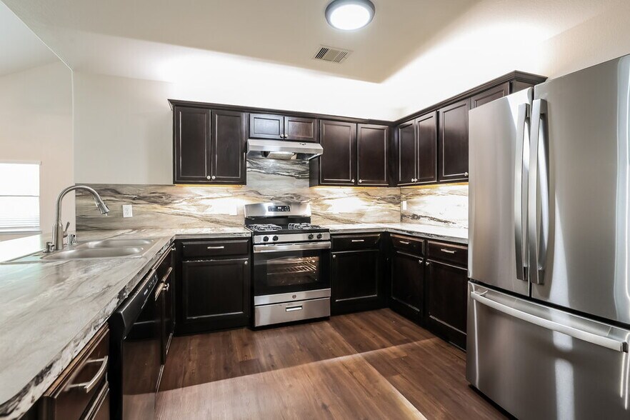Building Photo - 20335 Louetta Reach Dr
