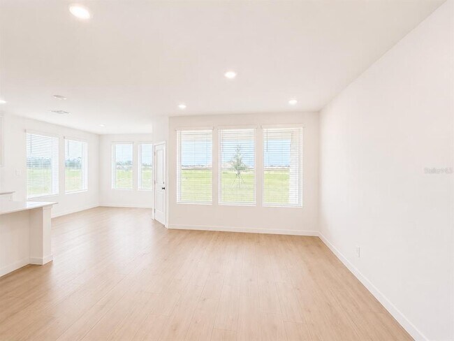 Building Photo - 644 RUTH Ave