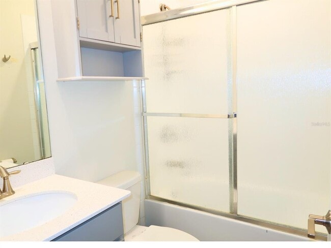 Building Photo - 9114 Tecumseh Dr