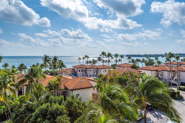 Building Photo - 19253 Fisher Island Dr