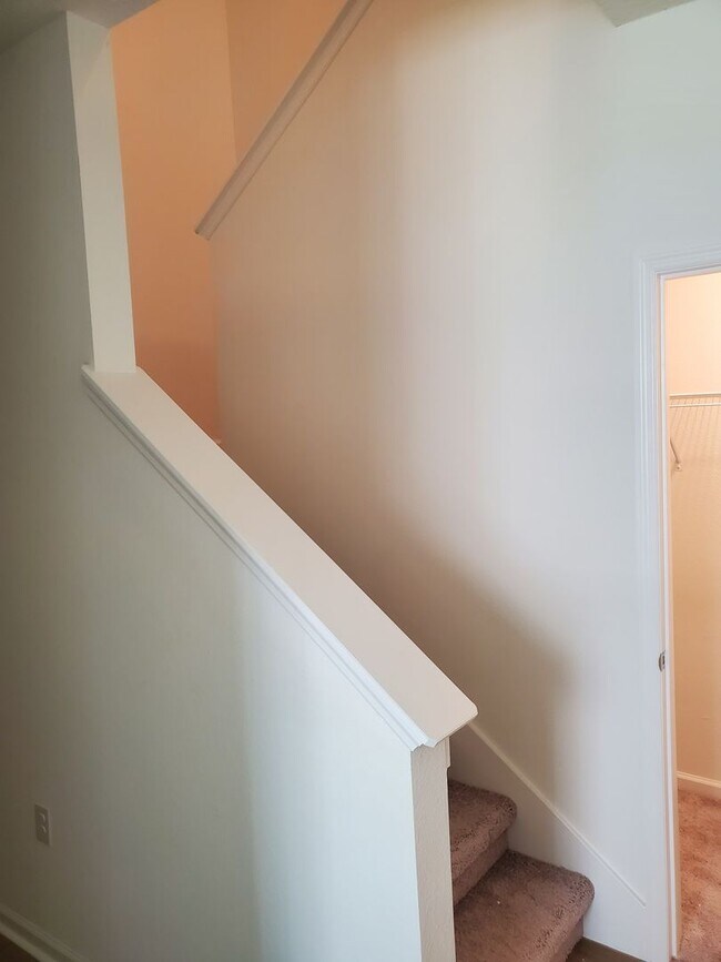 Building Photo - 3 Bed 2.5 Bath with Garage in the newly de...