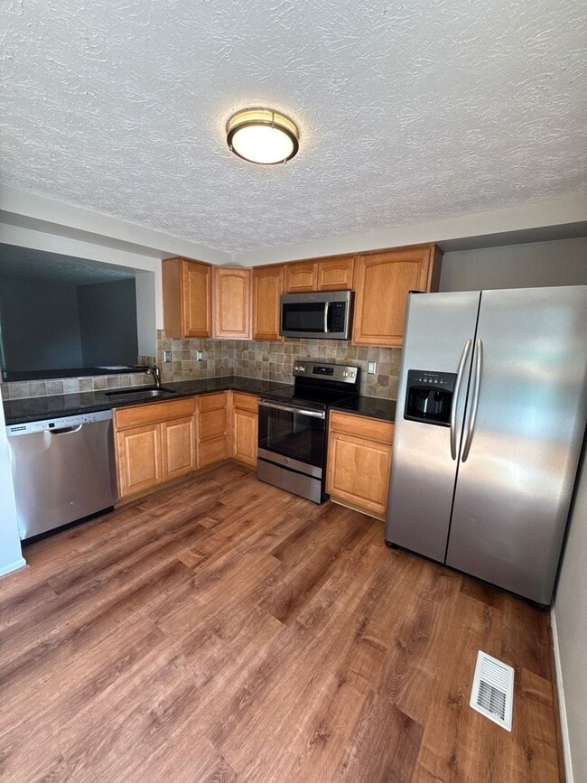 Building Photo - 3340 Garrison Cir