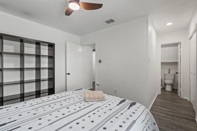 Building Photo - 4500 E Oltorf St