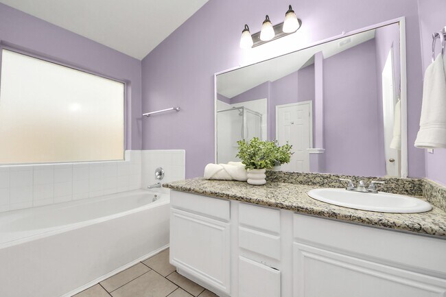 Building Photo - 20919 New Leaf Ct