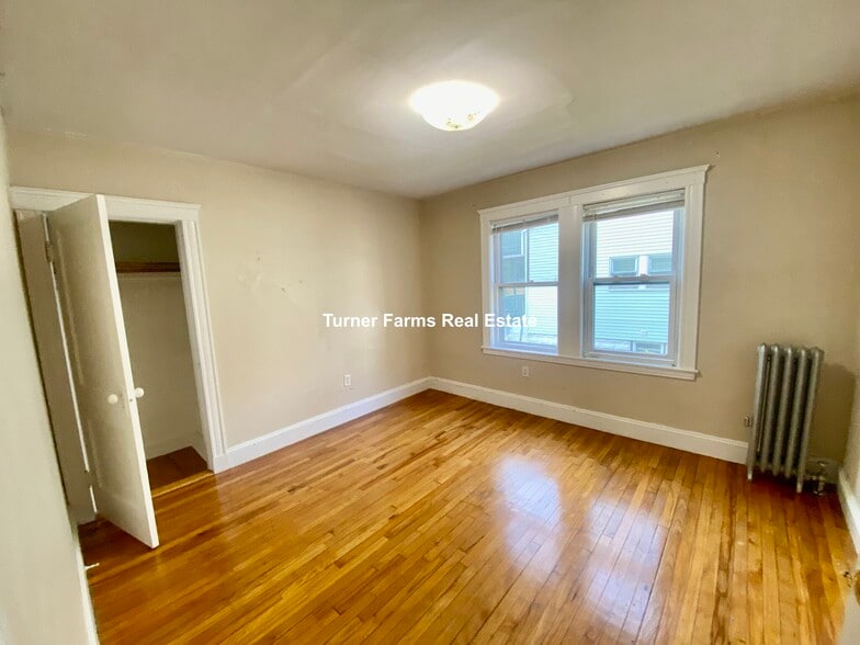 Building Photo - 89 Hillsdale Rd