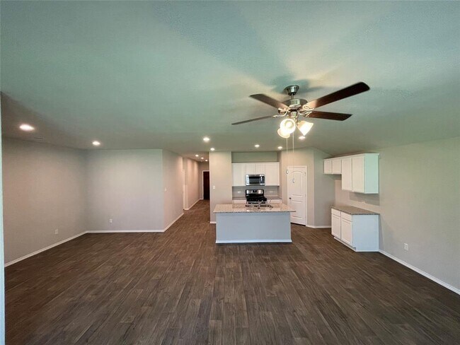 Building Photo - 13872 Rock Island Trl