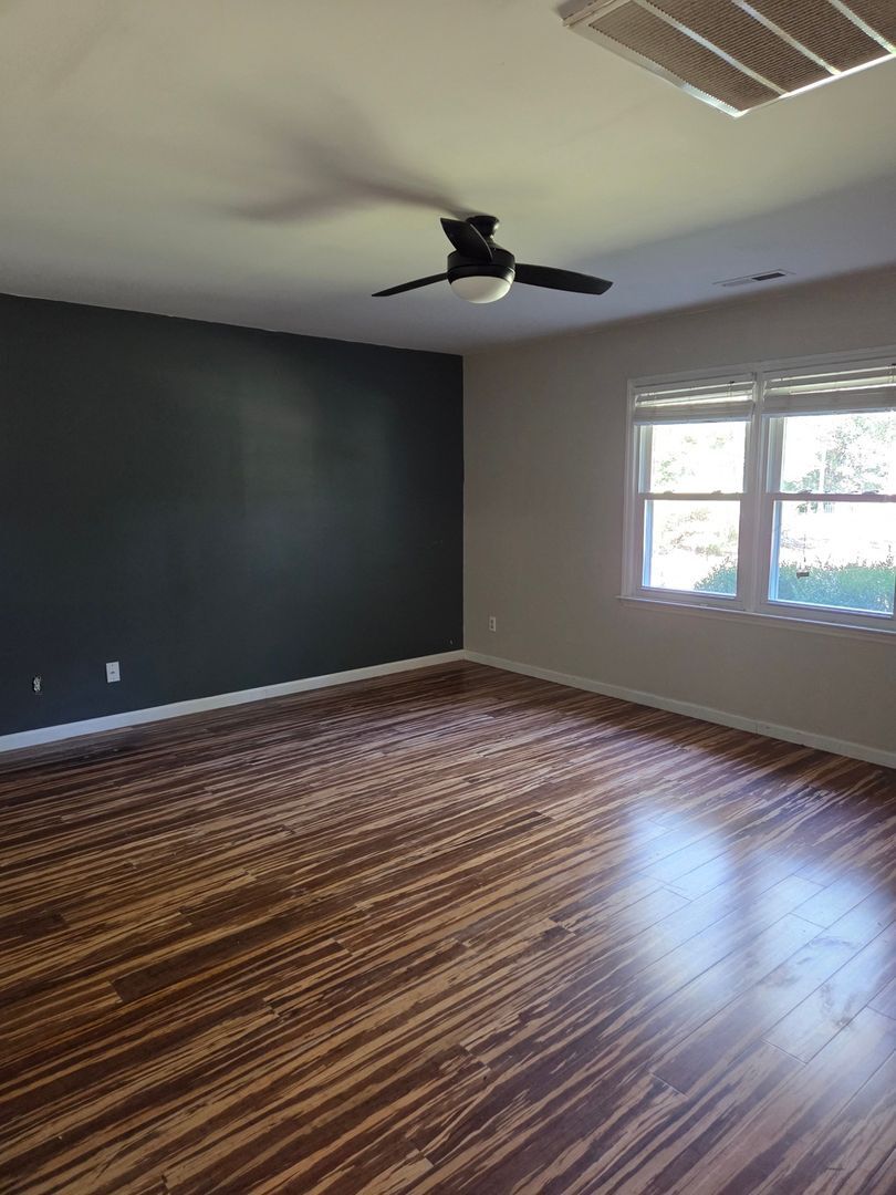 Building Photo - 85 Bridle Way