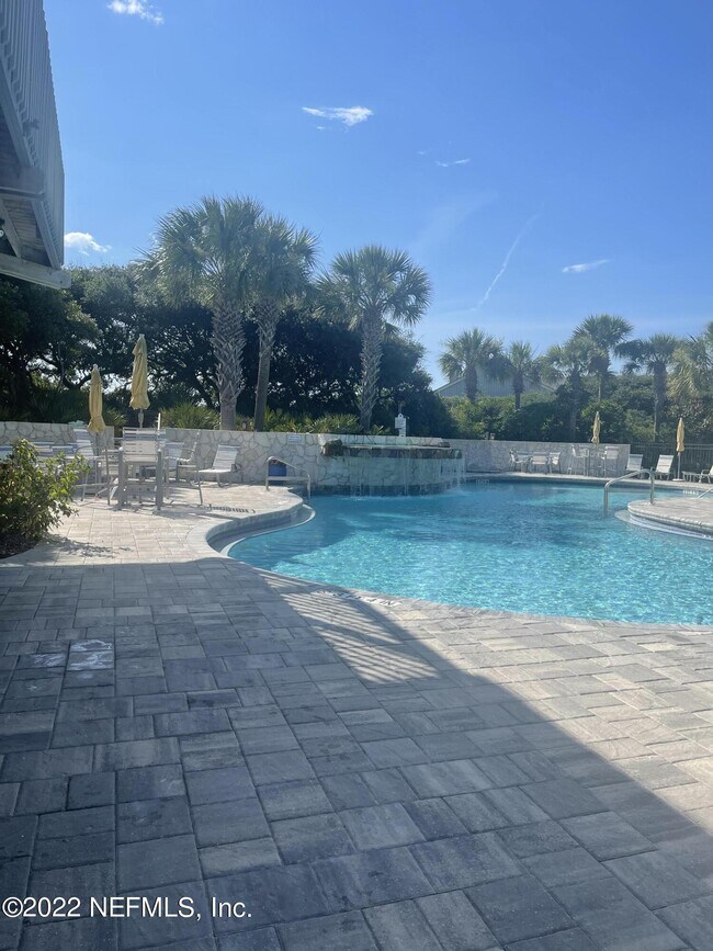 Building Photo - 204 Salt Grass Ct