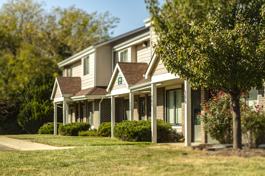 Primary Photo - Southbrook Apartments