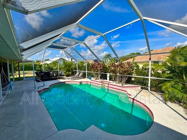 Building Photo - 5028 Greenway Ct